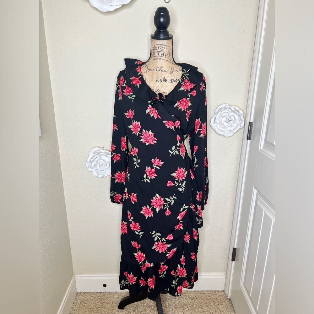 Draper James RSVP Black, Red & Green Floral Ruffle Midi Wrap Dress Sz L